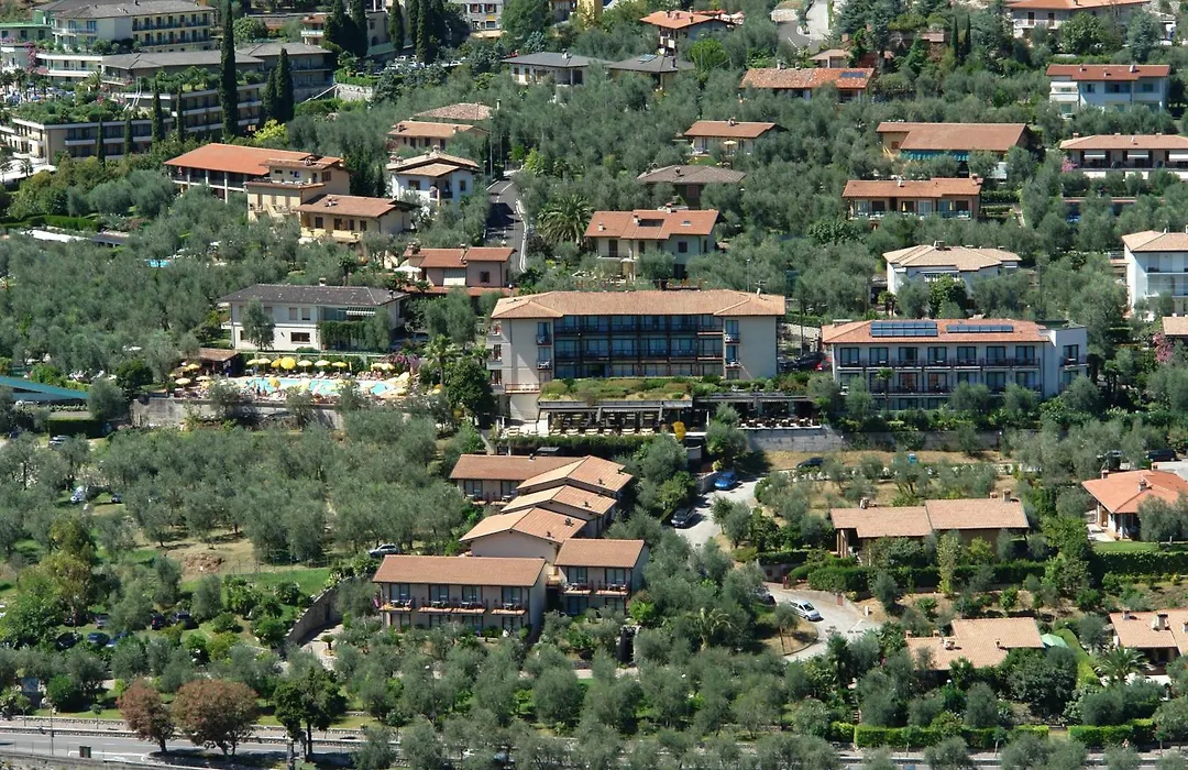 Hotel Ilma Lake Garda Resort-1